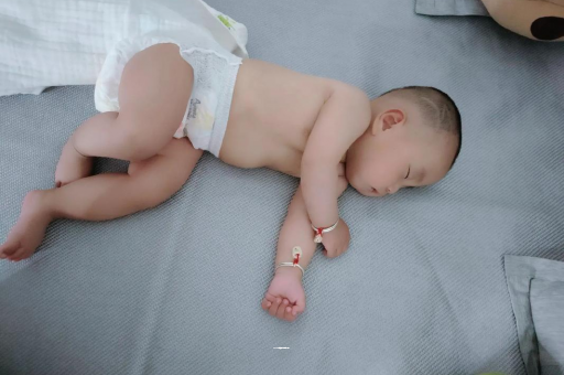 中卫几个月宝宝会抬头